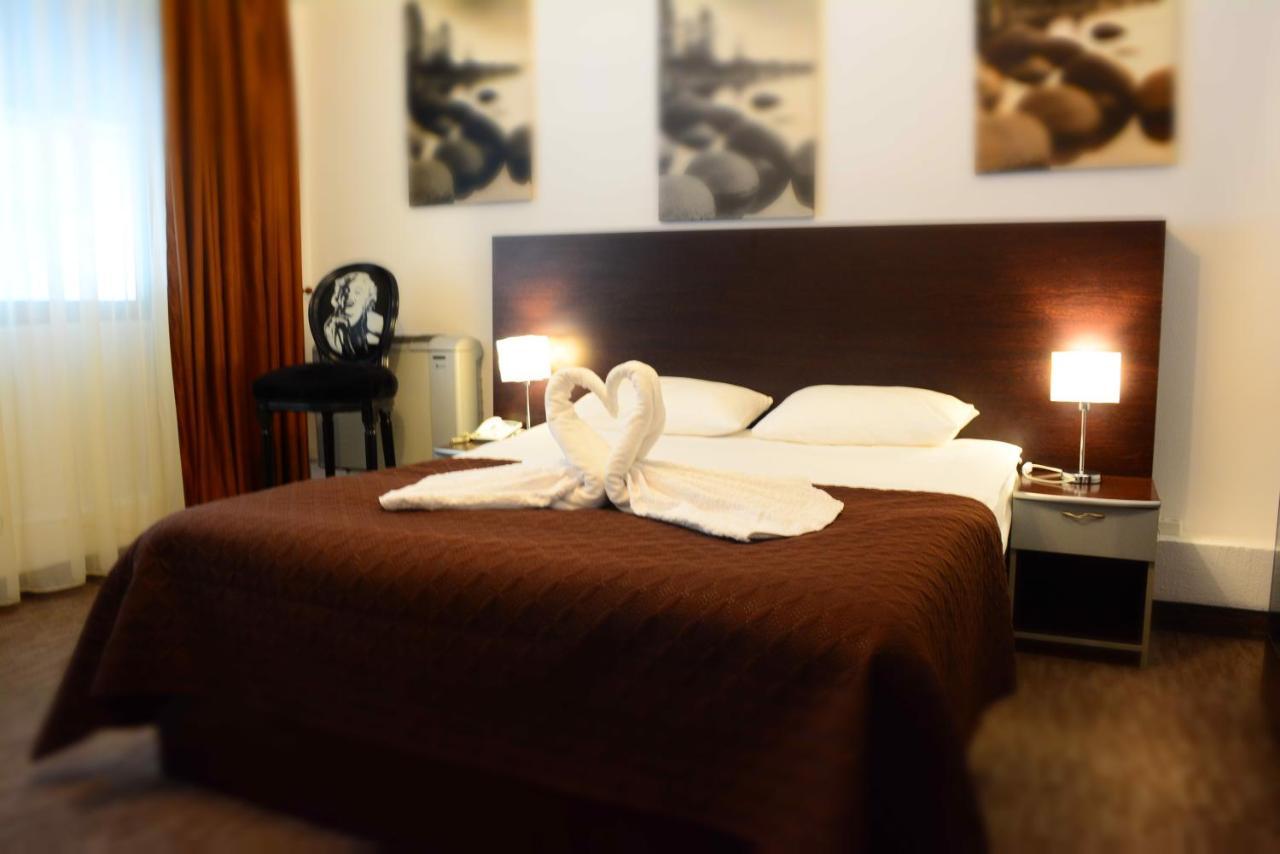 غالات Motel Anghel المظهر الخارجي الصورة